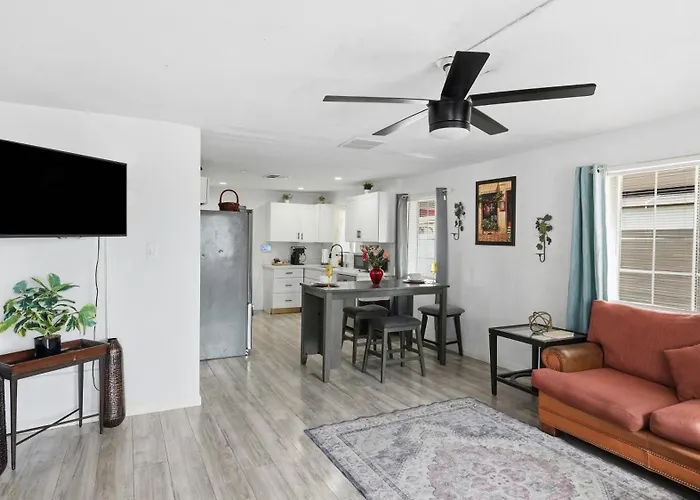 Ultra Cozy Casita By Dtwn Phx Phoenix